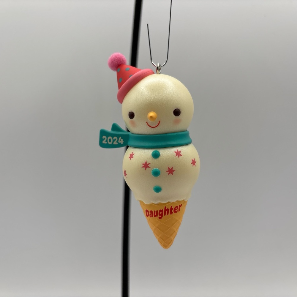 Hallmark Keepsake 2024 Daughter Christmas Tree‎ Ornament Artist Crafted